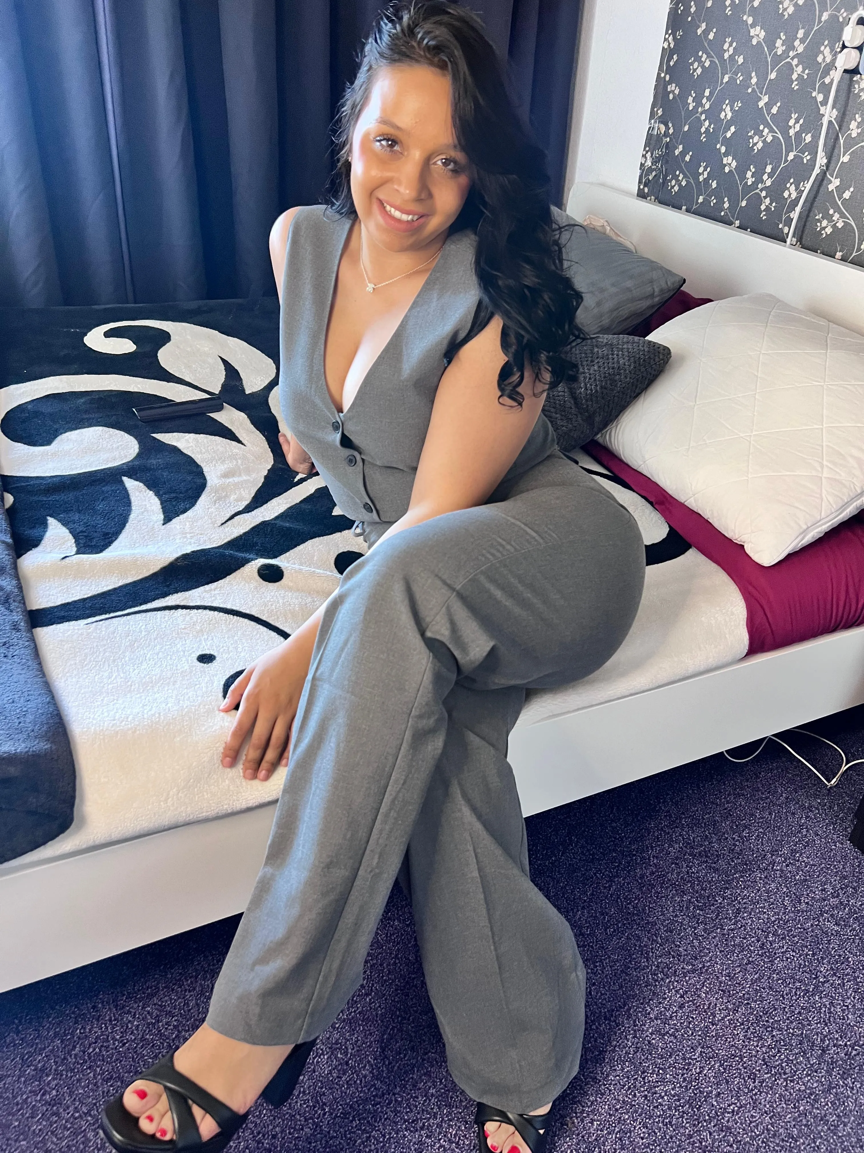 Naughty and sexy, do you think We could have fun together?