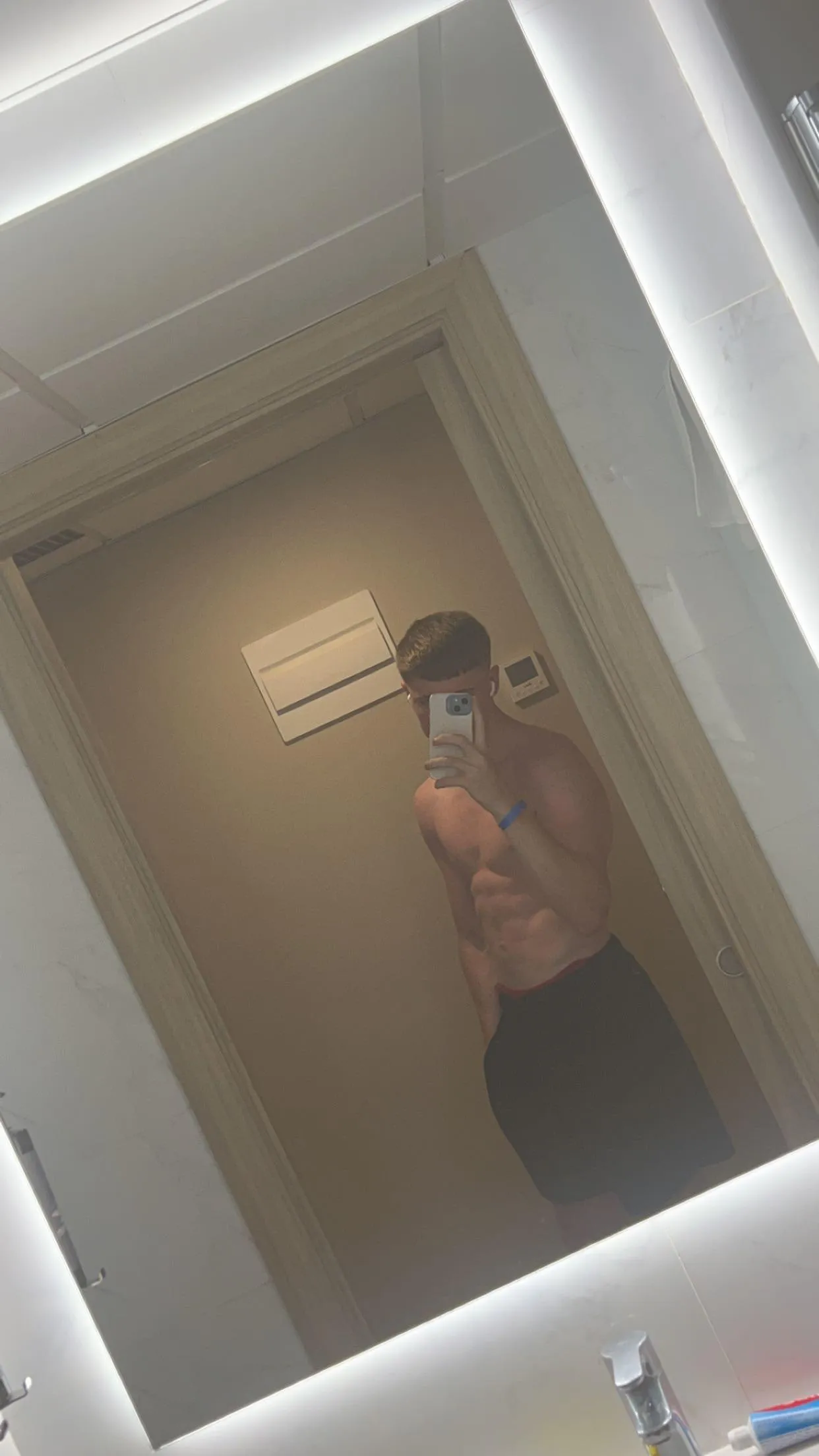 19 can drive straight need my cock sucked today dm me or add snap jamesmcr72