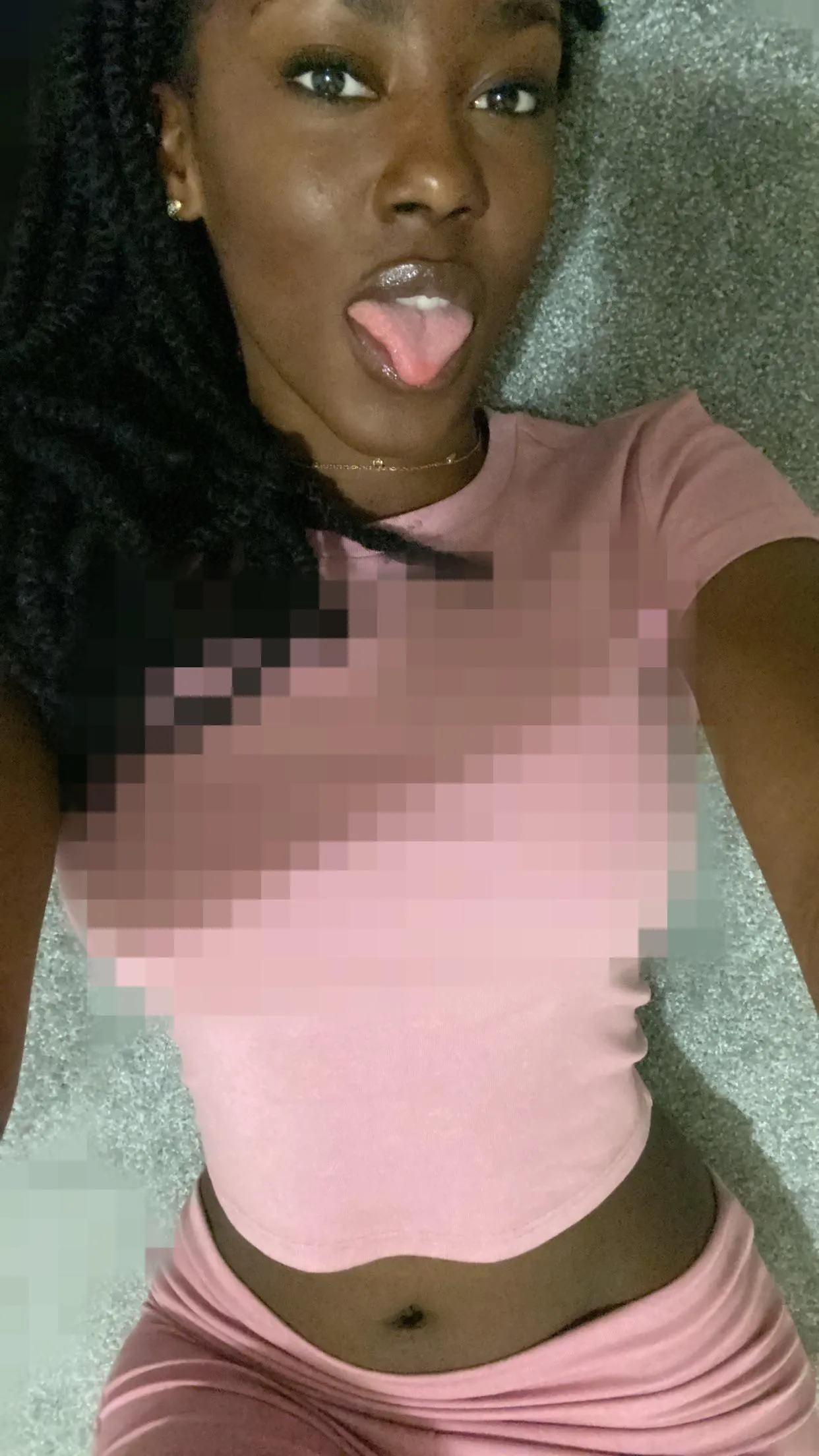 Stupid beta, stop staring so hard before you become hypnotized.😵‍💫