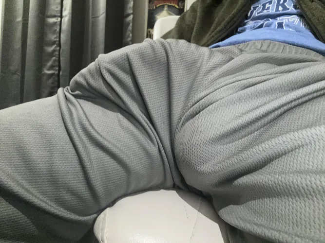 I could not get away with freeballing in public in these.