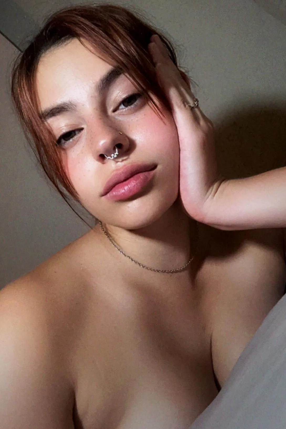 18F, if you caught me like this would you take advantage of me?