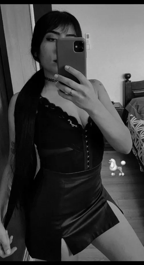 My black heart tells you, to show you what you deserve, follow me you will like it!