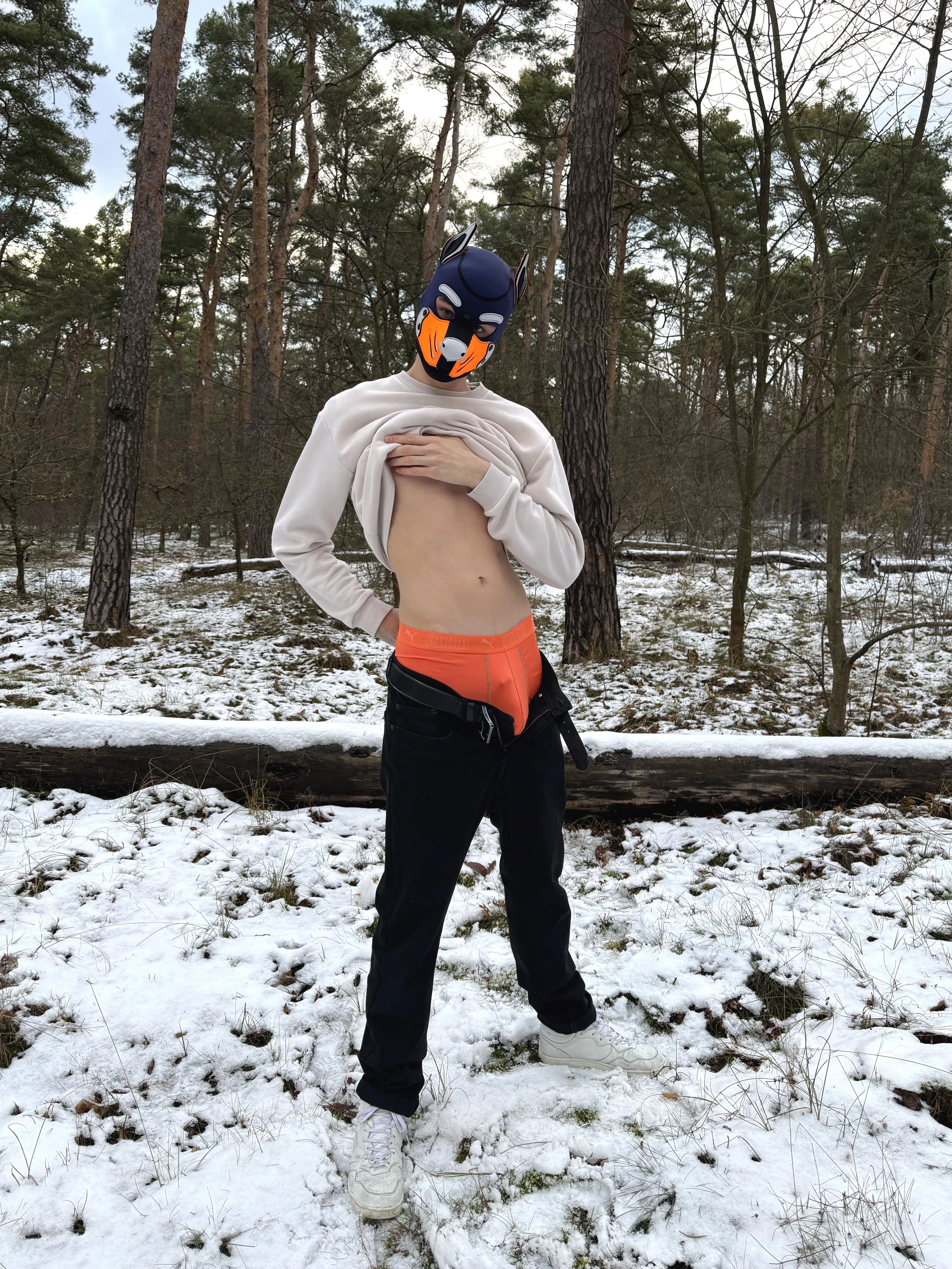 What do you think is hiding there 😏