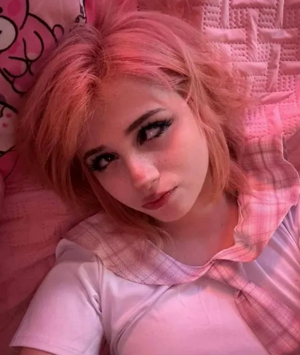 Any older guys into 07 girls?