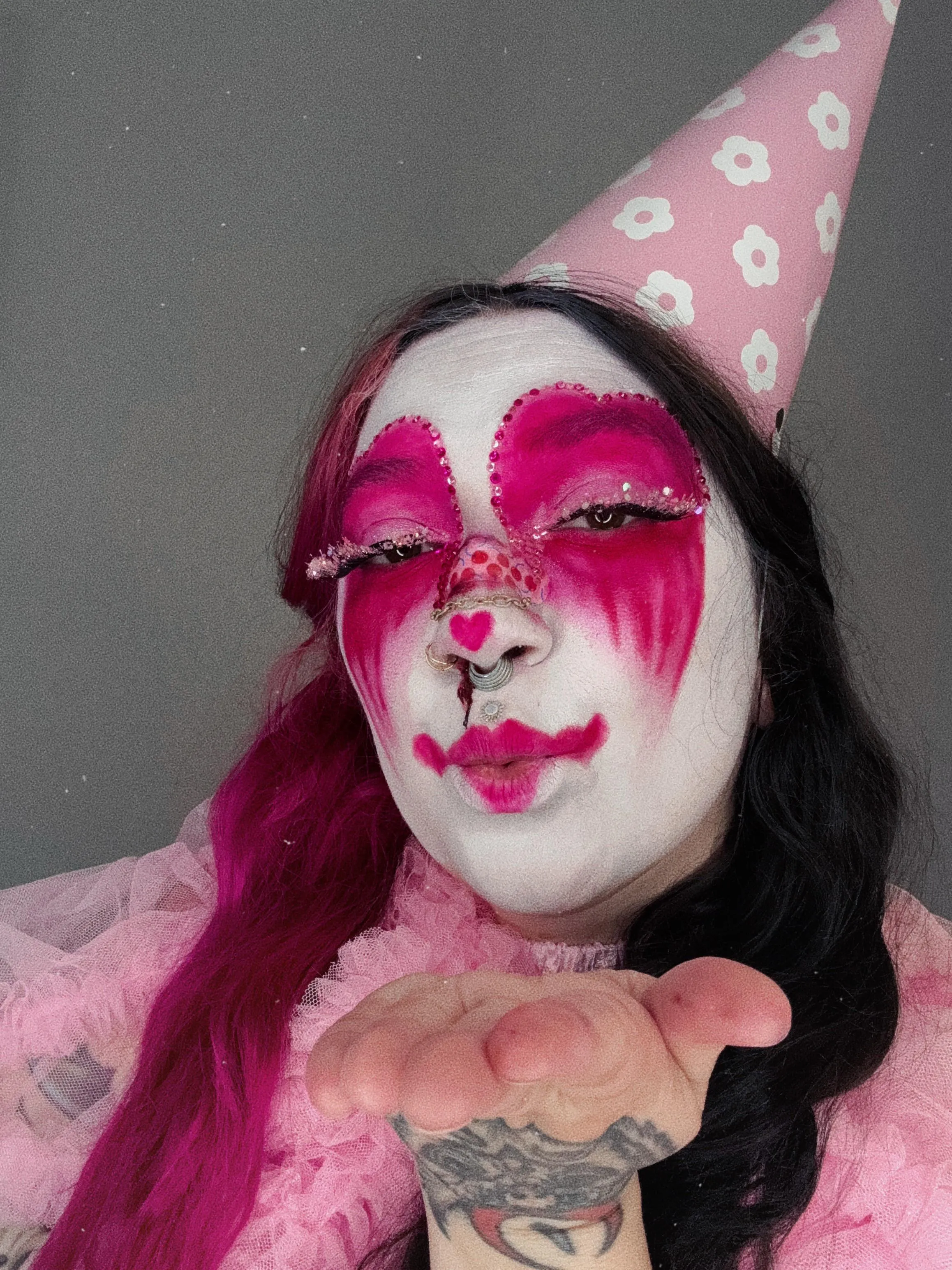 A kiss from me to you 💕