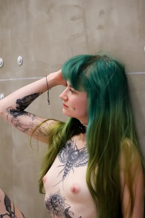 Ich sehe mir deinen Schwanz an und kann nicht fassen, wie großartig er ist