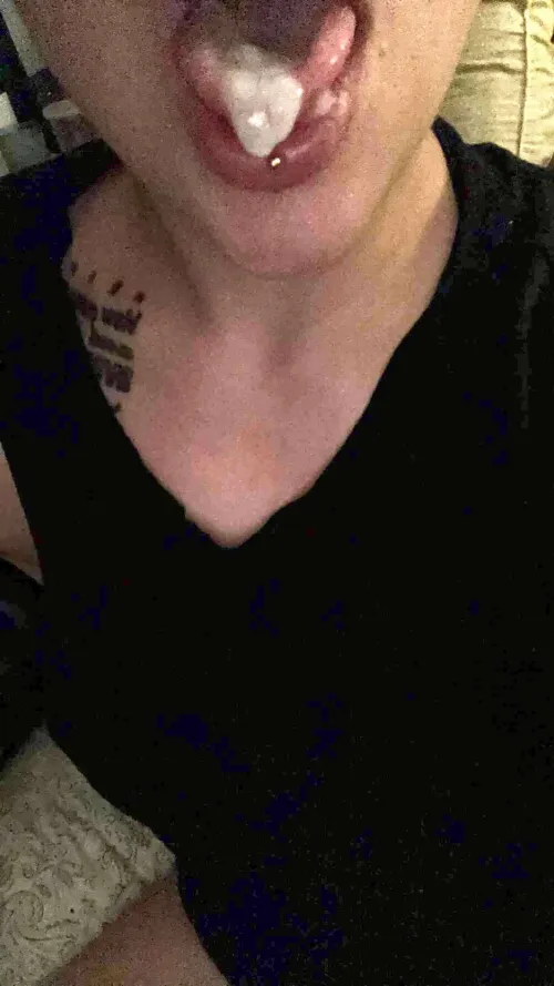 Love taking cum down my throat