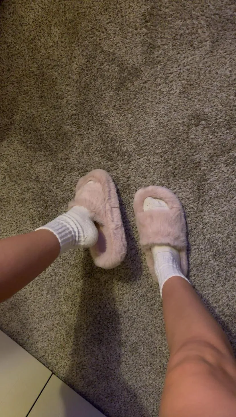 Your money should go to my socks ❤️ dm me