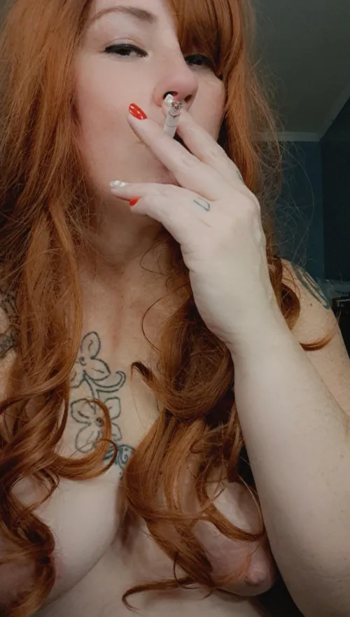 Share a ciggy with me