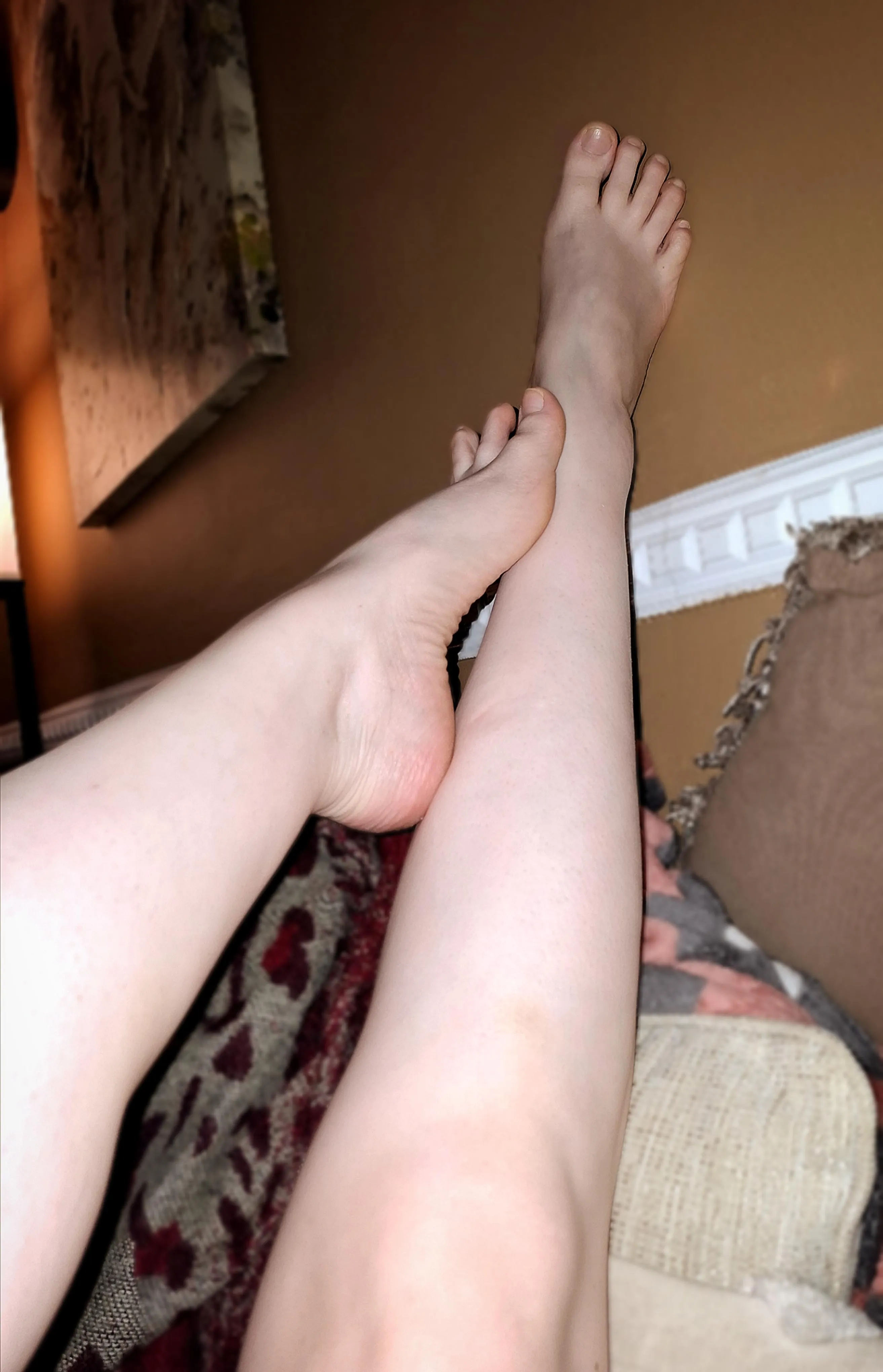 The most perfect toes. It's like polish doesn't exist.