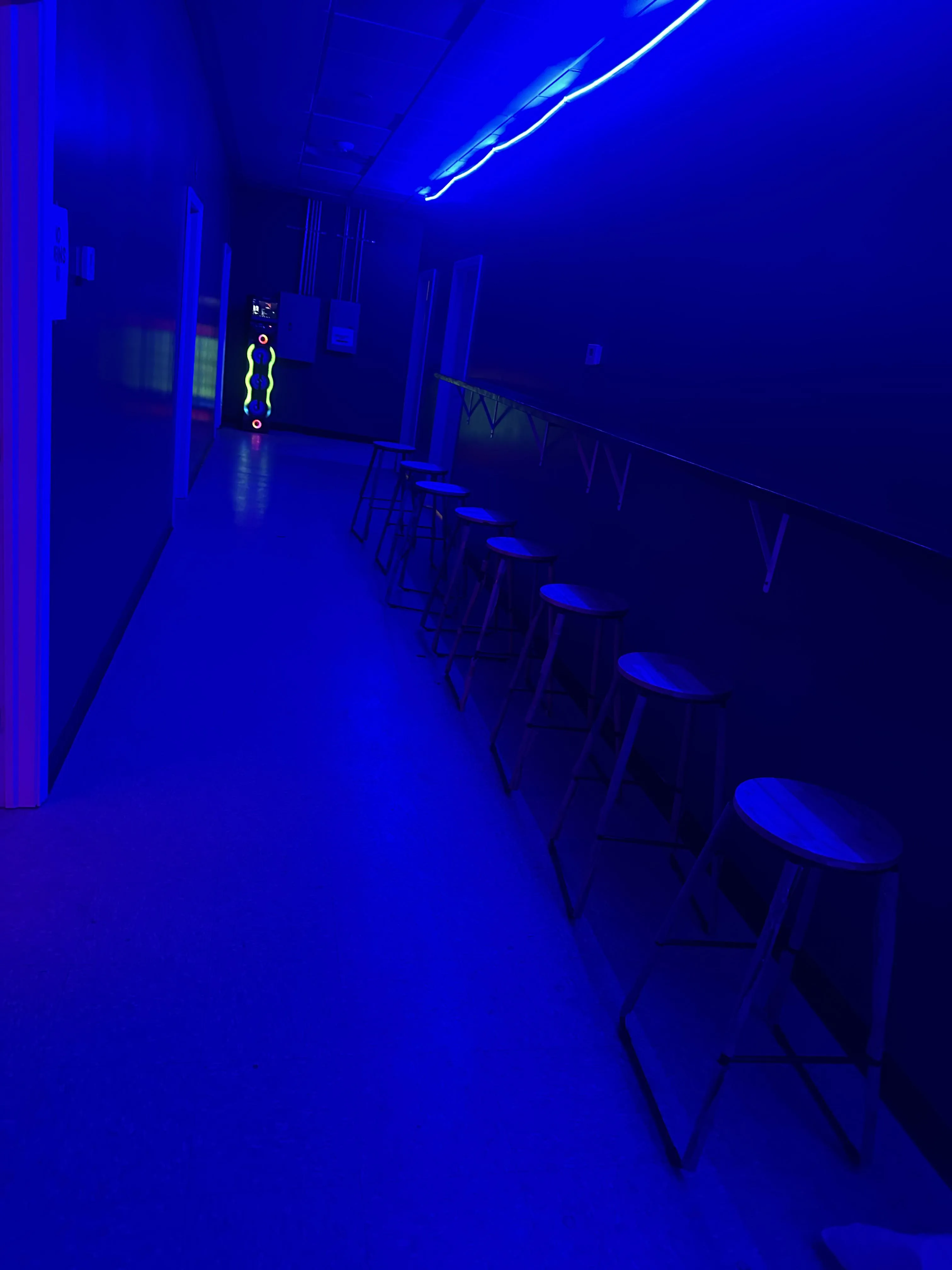 NEW BAR SET UP COME ON BY FOR SOME FUN LADIES FREE ALL DRINKS FREE‼️LUNAS BOUTIQUE VETERANS MEMORIAL