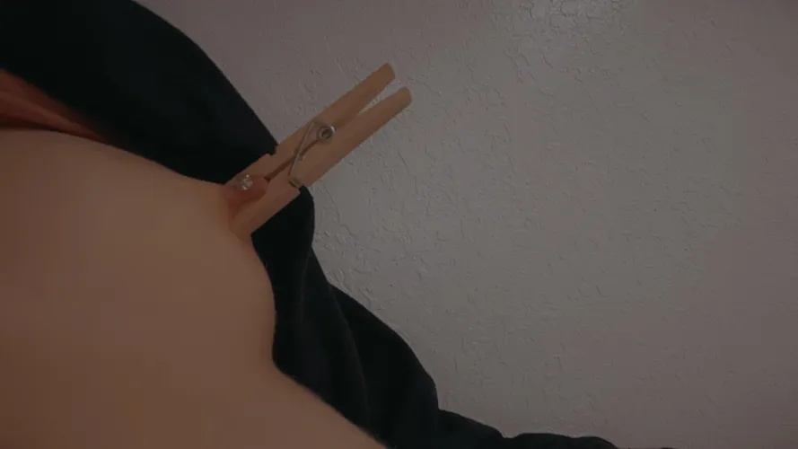 Some nipple clamp fun tonight 😜