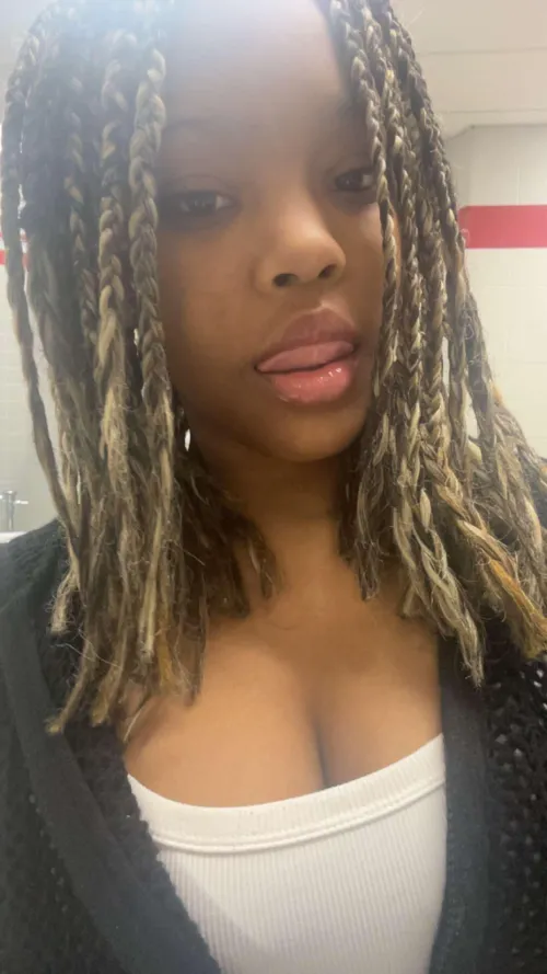 Mesmerizing glossy lips...you can't resist