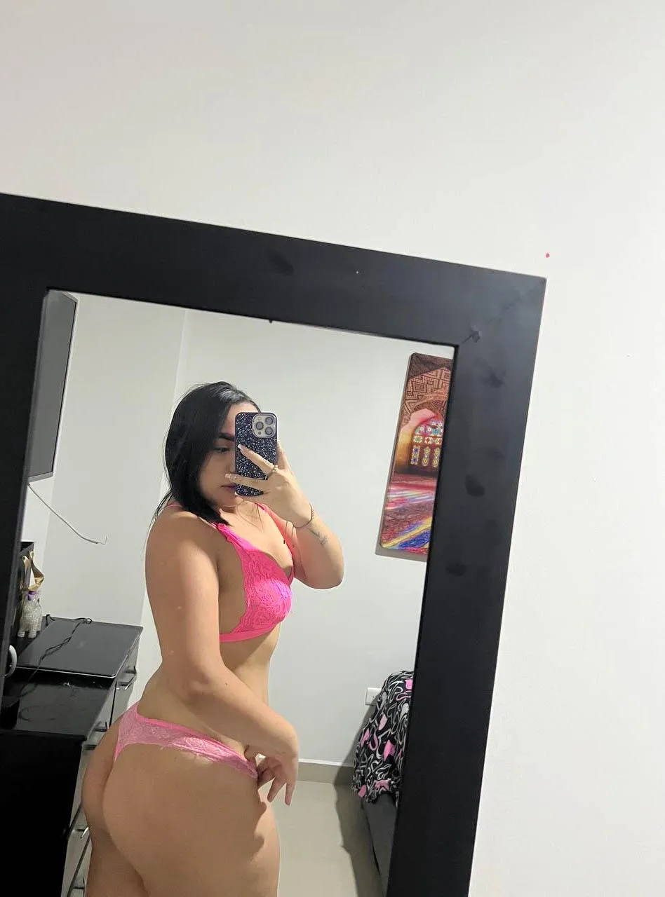 I sent you this and ask you to spread my ass, will you?