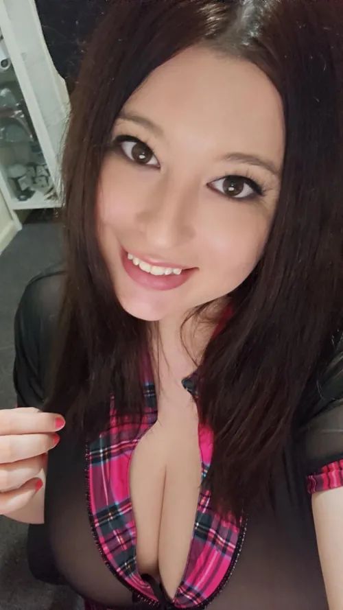 Live now on telegram - cum buy my services 😉