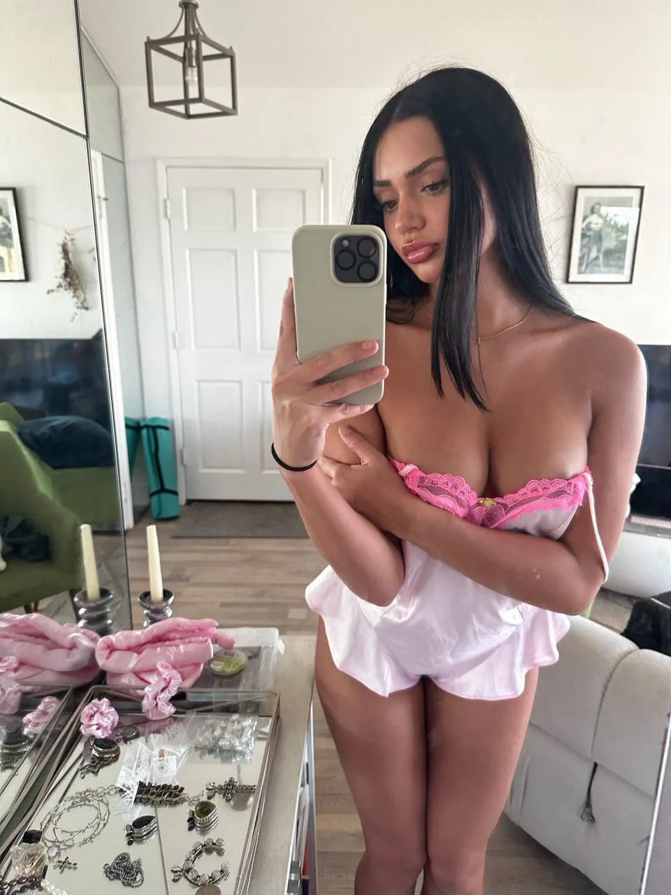 My boobs wanna degrade so bad