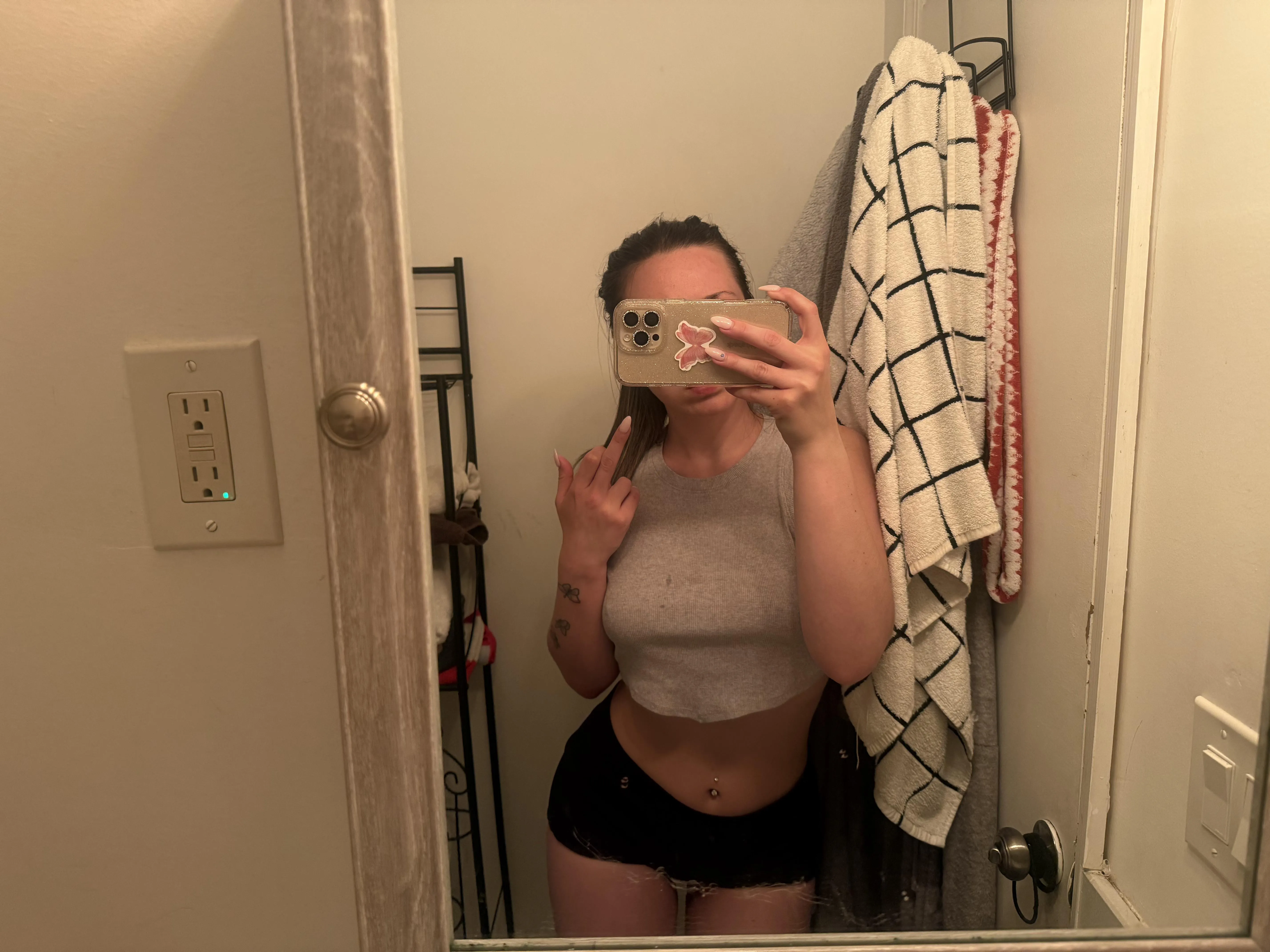 your wallet awaits its final destination, my bank account. I want it sent now, mommy’s strong suit isn’t patience, especially not for losers