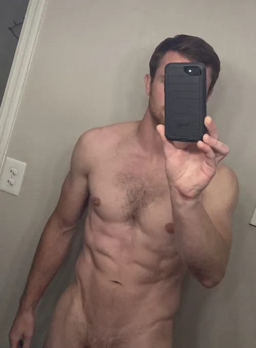 30 [M4MF] Leawood - Looking for a hotwife