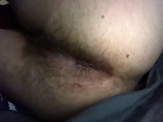 Anyone bored an wanna dirty chat message me!