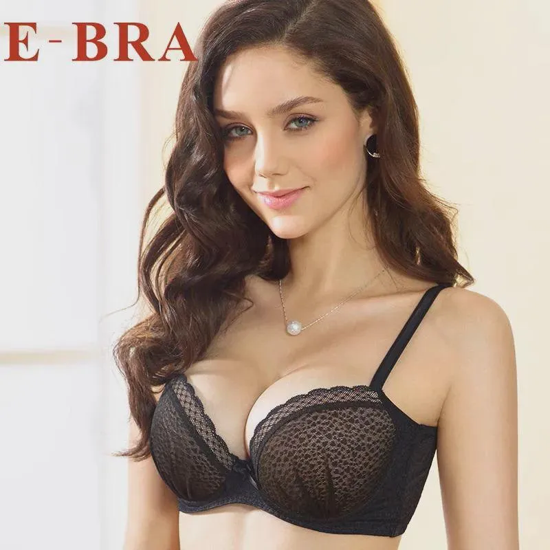 Juliana looking really hot