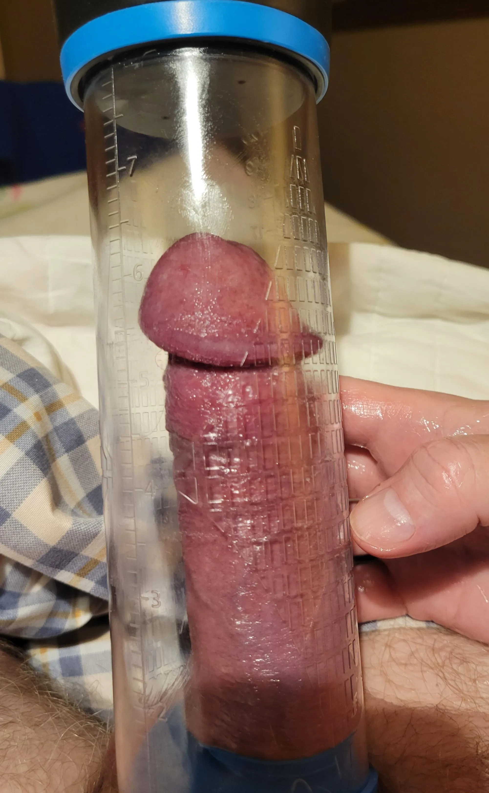 Looking for F, younger or older