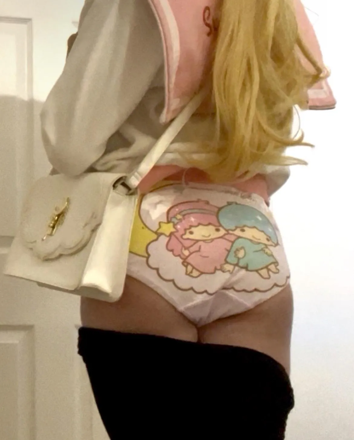 [A4A] looking to be bullied. Literally in any way. Since it is mothers day, I’d love it if some domme mommy’s dominated me, but I really am just desperate today :3