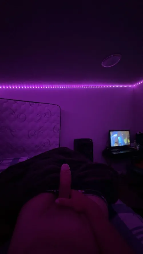 Available right now m19 in kaizer ready for car play dm me