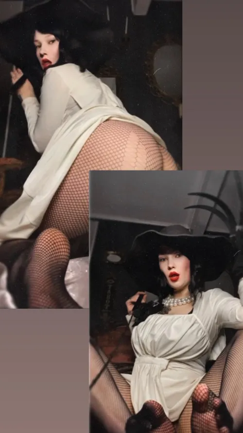 Do you like my cosplay? (Leann)