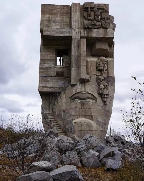 Mask of Sorrow (1996, dedicated to the memory for the prisoners of Gulag)
Magadan, Russia