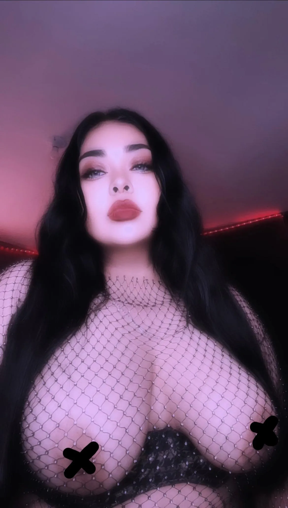 They are so big that I don't know if they fit in your hands.