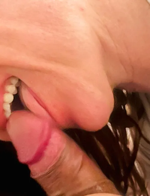 Monday morning Milf smiles