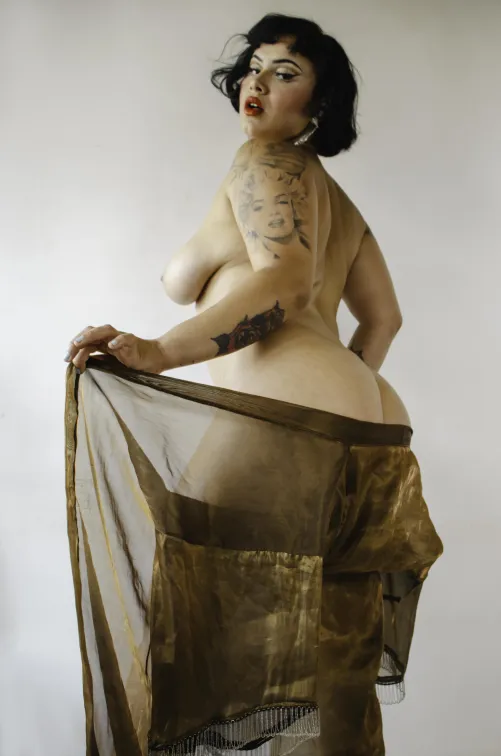 Sweet Honey, burlesque artist, by me