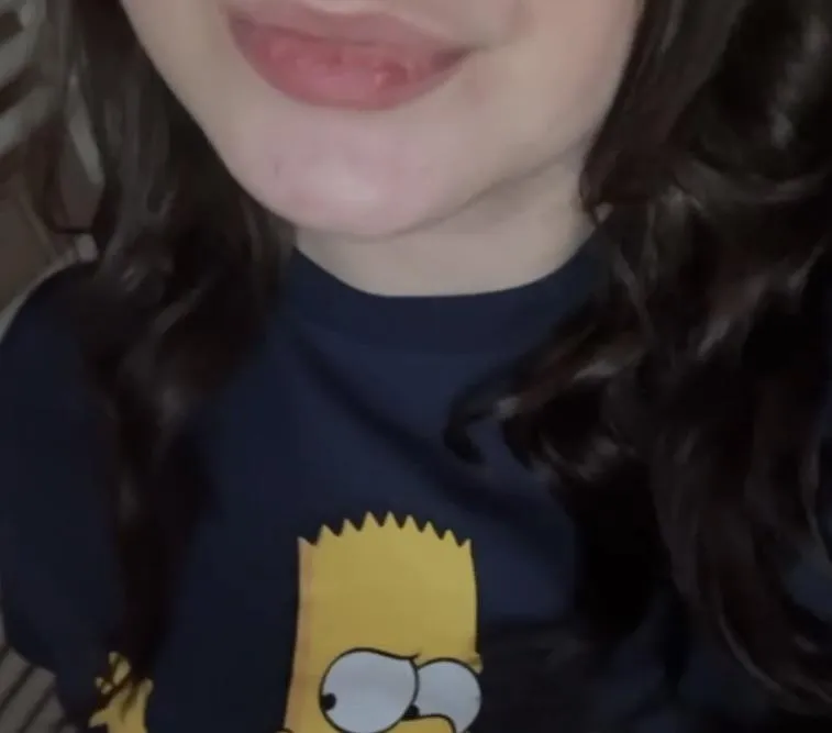 Are my 19 years old lips worthy of your kiss?