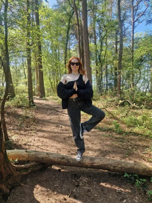 Do you think Vanora is naughty