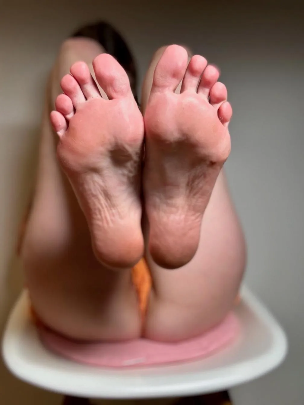 Feet up, relaxing in the air