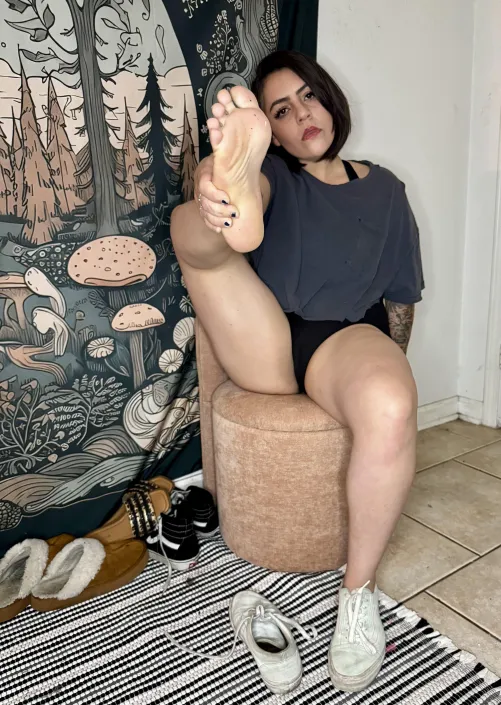 I forgot socks today(on purpose) start sniffing then sucking until they are nice and clean cuck.