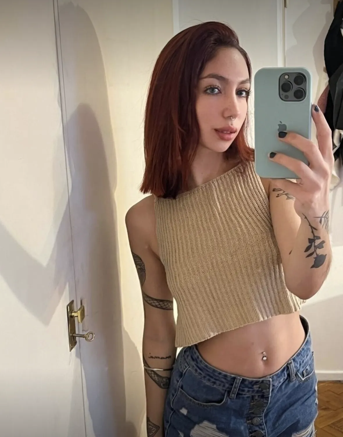 i heard ur into redheads ;)