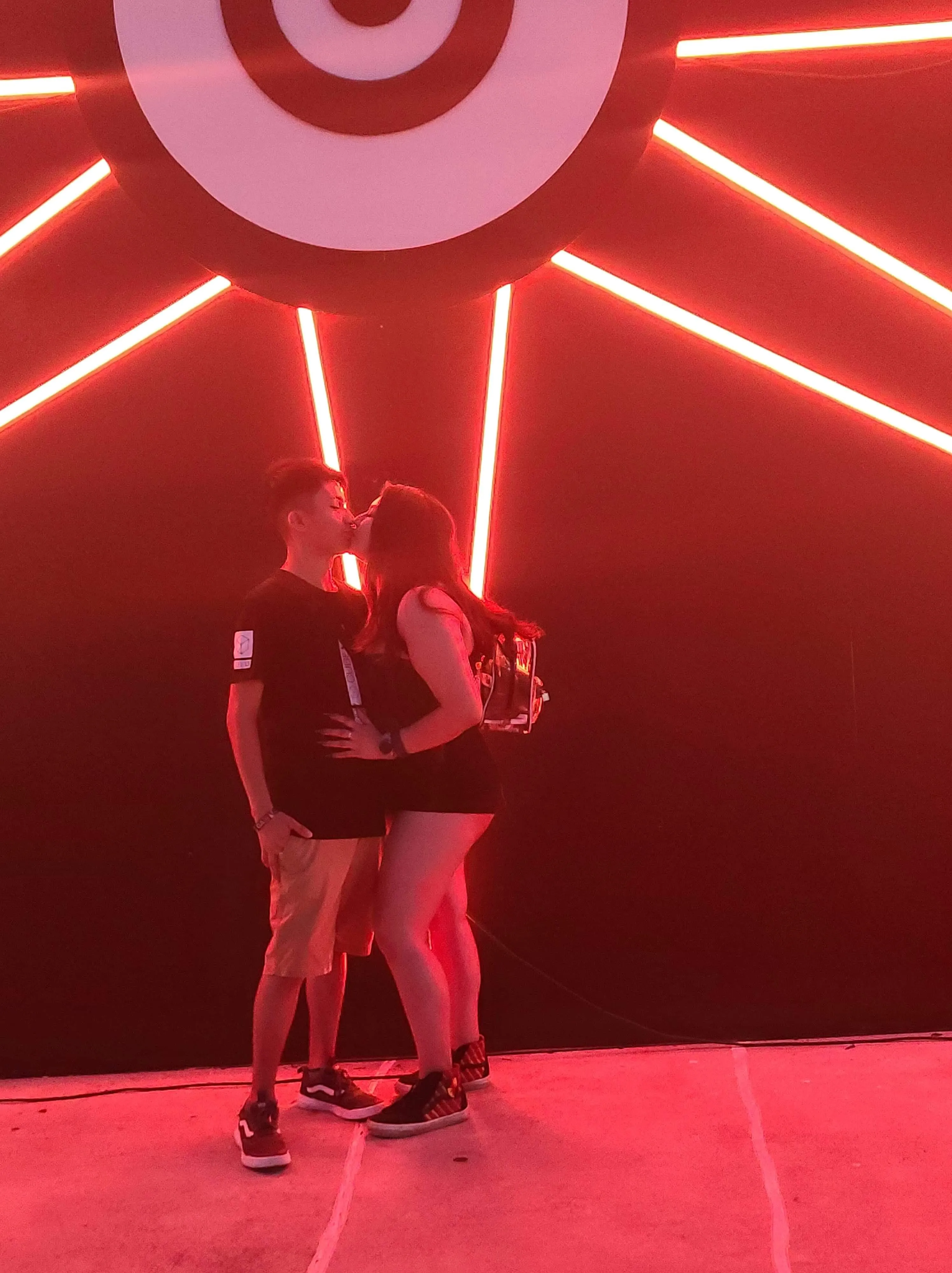 In vegas for the week, looking for full swap, couples only ! Text us at 3129253590 [mf4mf]