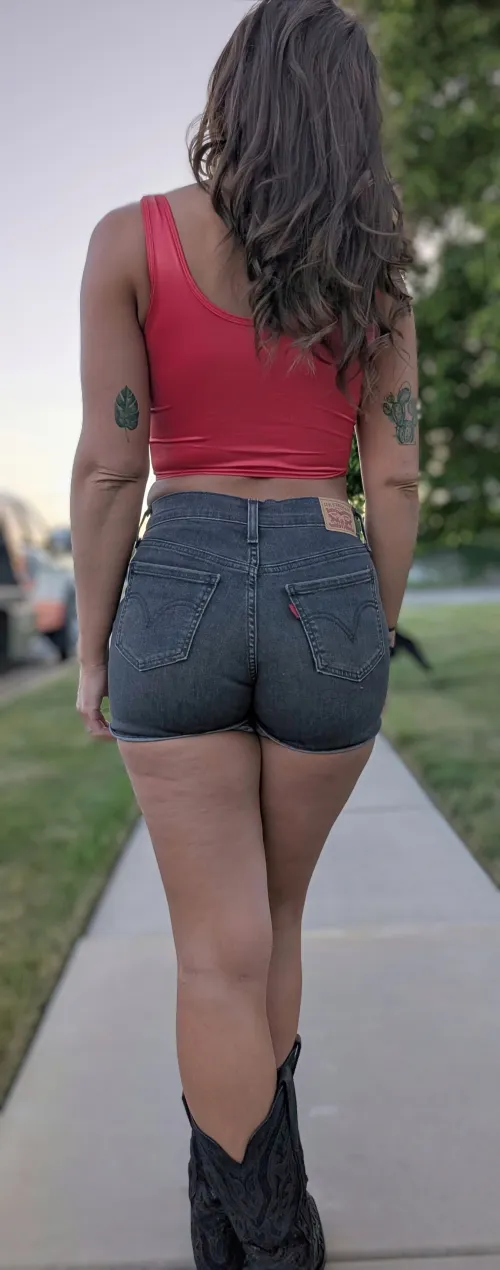 Just a girl and her shorts turning a simple walk into a spectacle