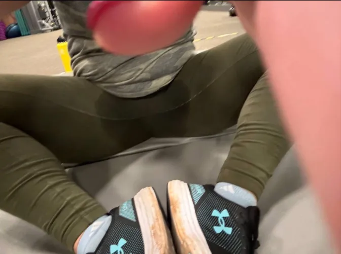 Oops, sometimes it happens when you lift heavy 💦