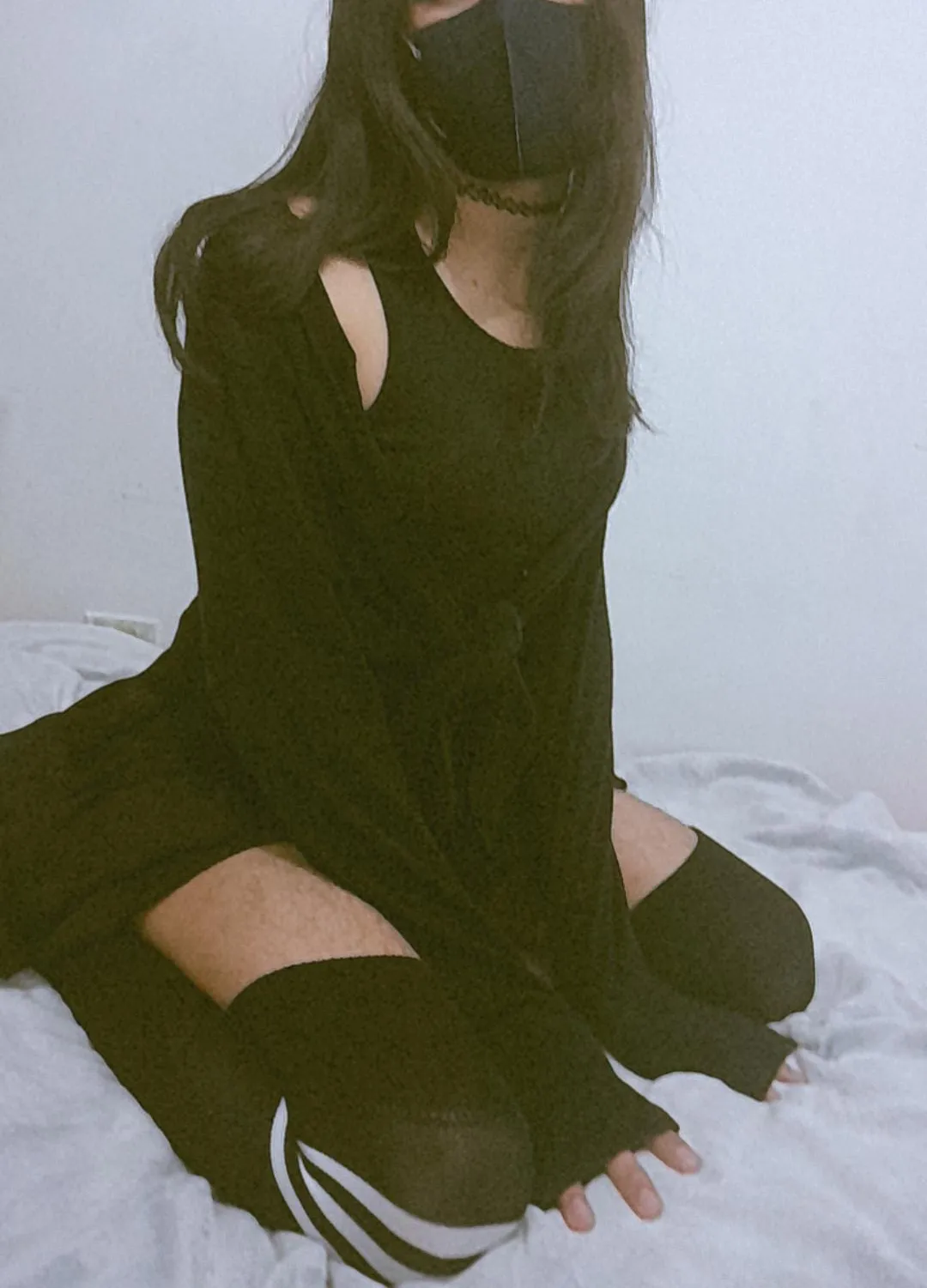 Que me harías si estuviera así en tu cama? 😈