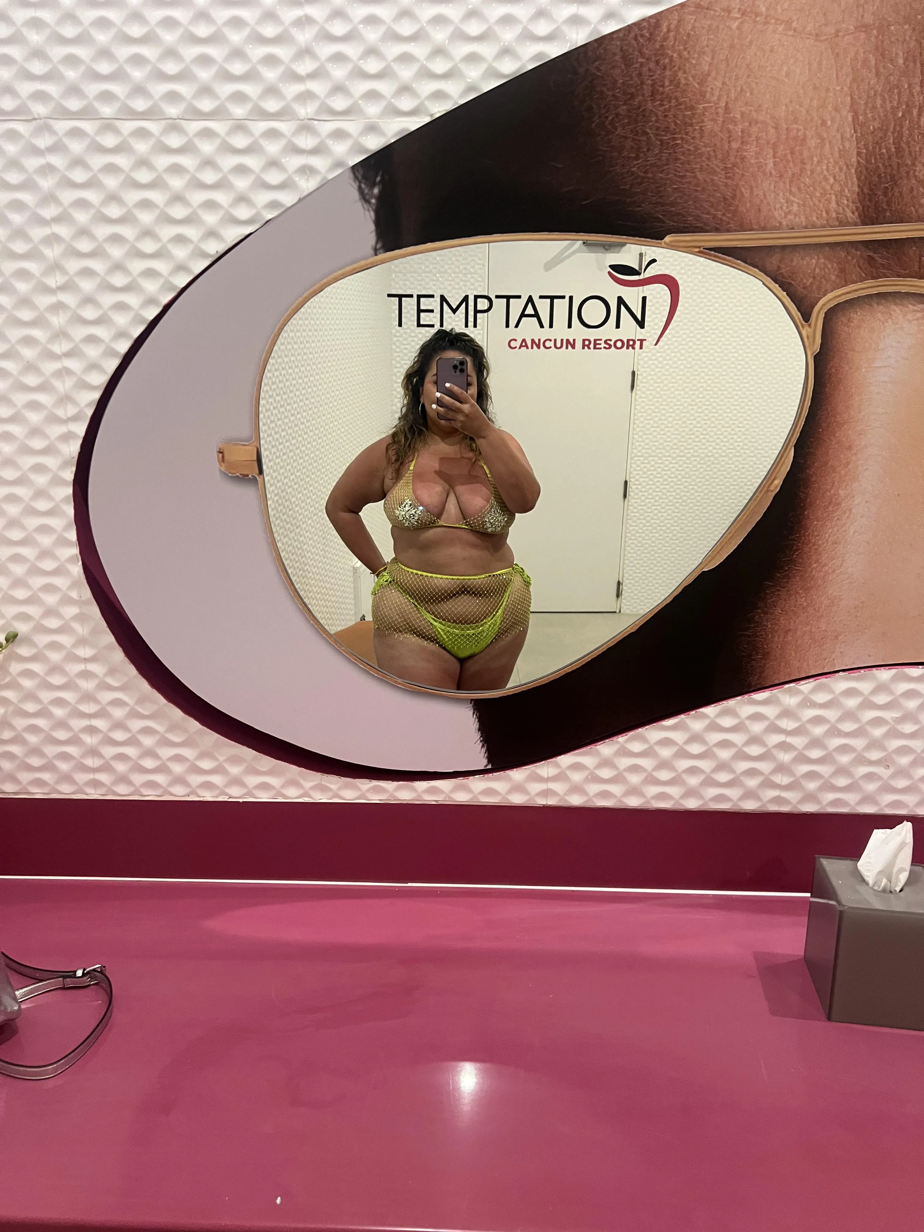 Quien irá para la celebración de septiembre?                                                   Who is going in September?