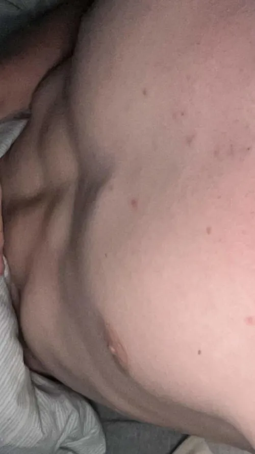 19 top looking for bubble butt bttms