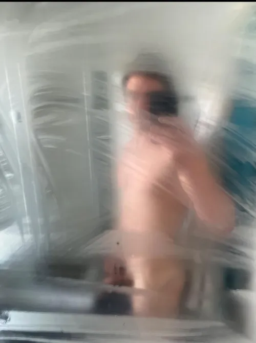 Can someone come clean my mirror? (M38)