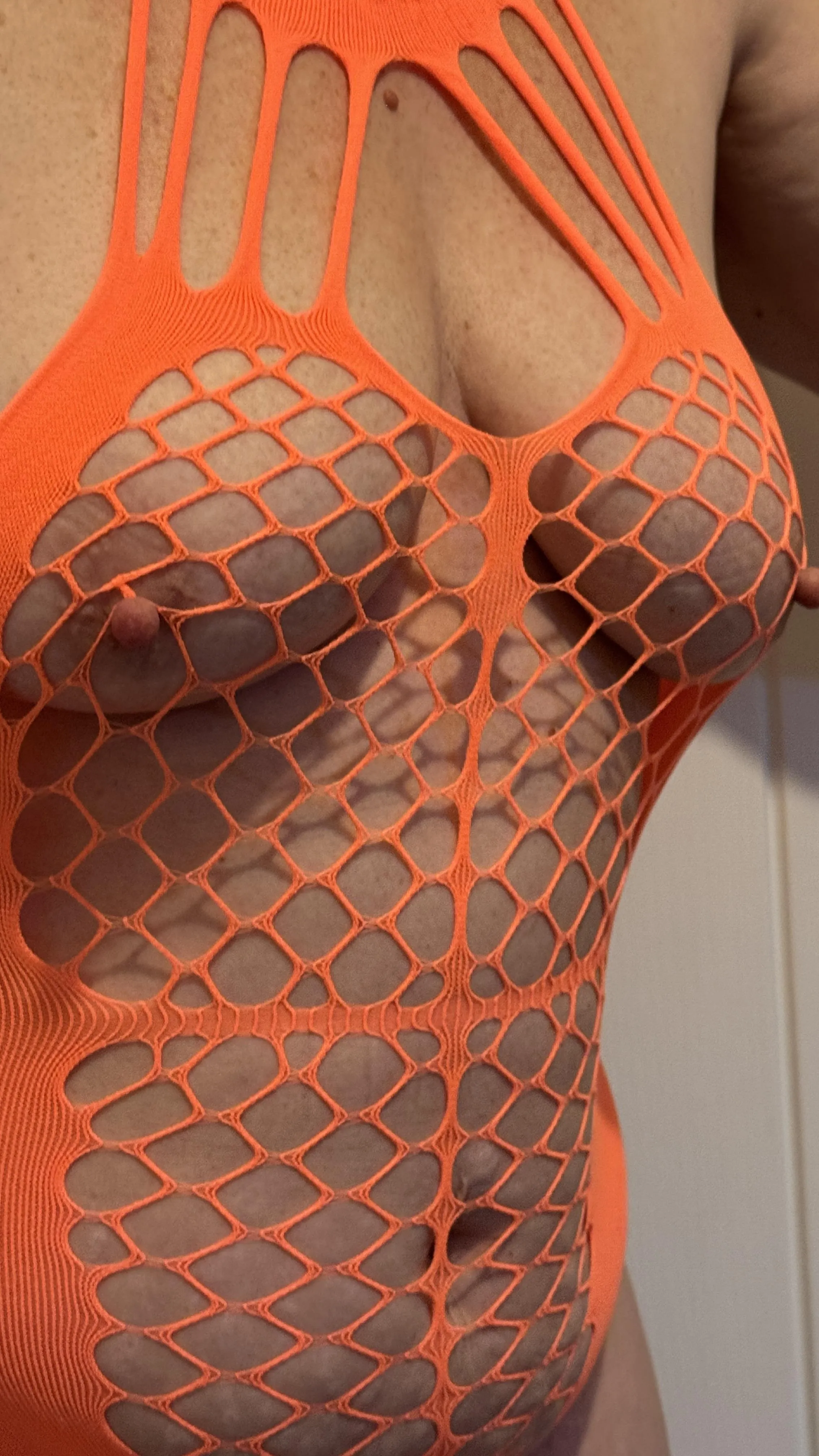 How’s the fishnet look.