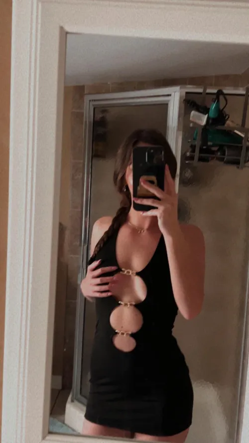 i want to fulfill your wildest fantasies 💕😚 o n l y $6 / month RIGHT NOW 😈