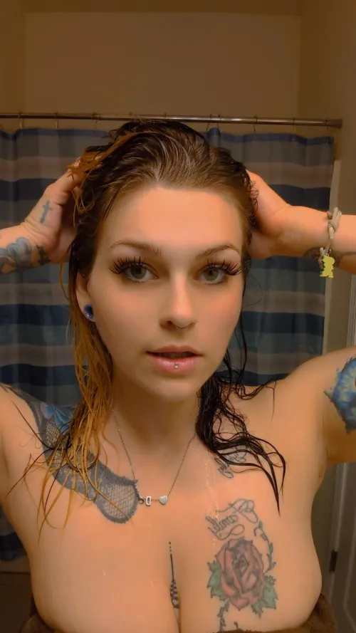 I'm a goddess, will you be my new pig?