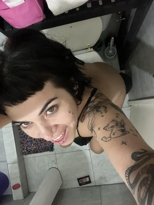 Inked and Taking Care of Business: A Slut’s Bathroom Break