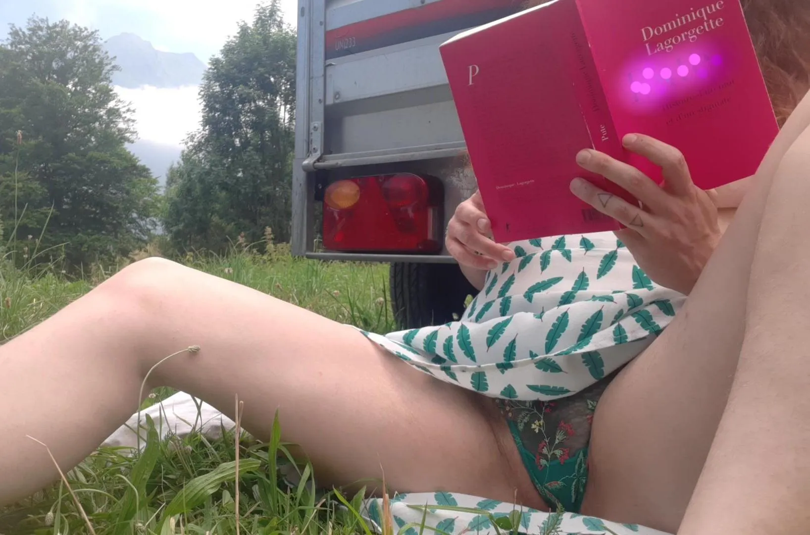 Le cul dans l'herbe tendre...