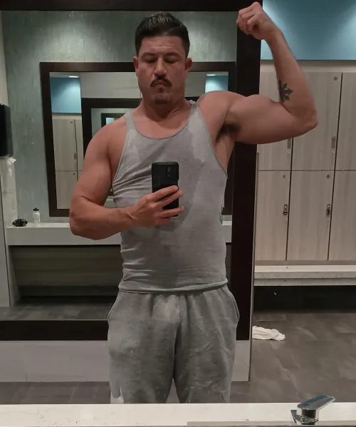 Mf4, fit gym rat looking for bbw.